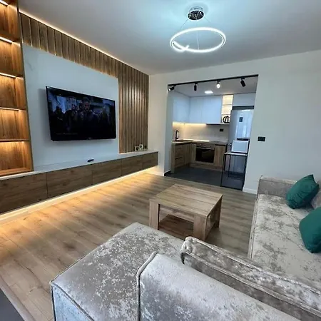 Apartment Center Flat With A Great View