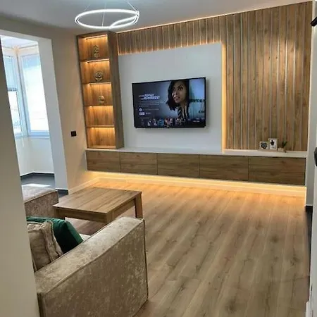 Center Flat With A Great View Apartment Tirana